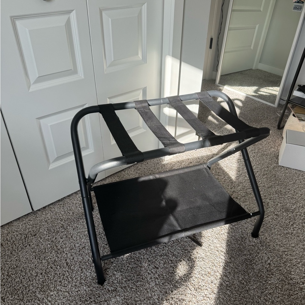 luggage rack